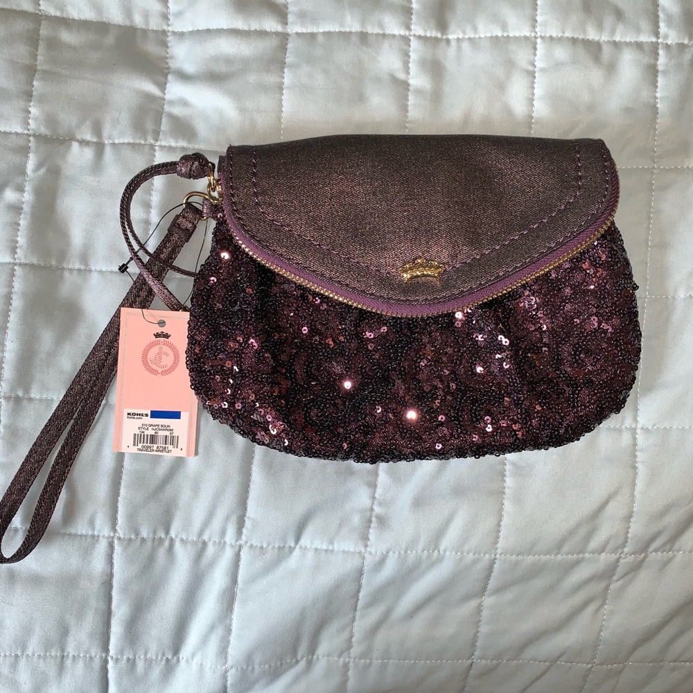 Clutch purse